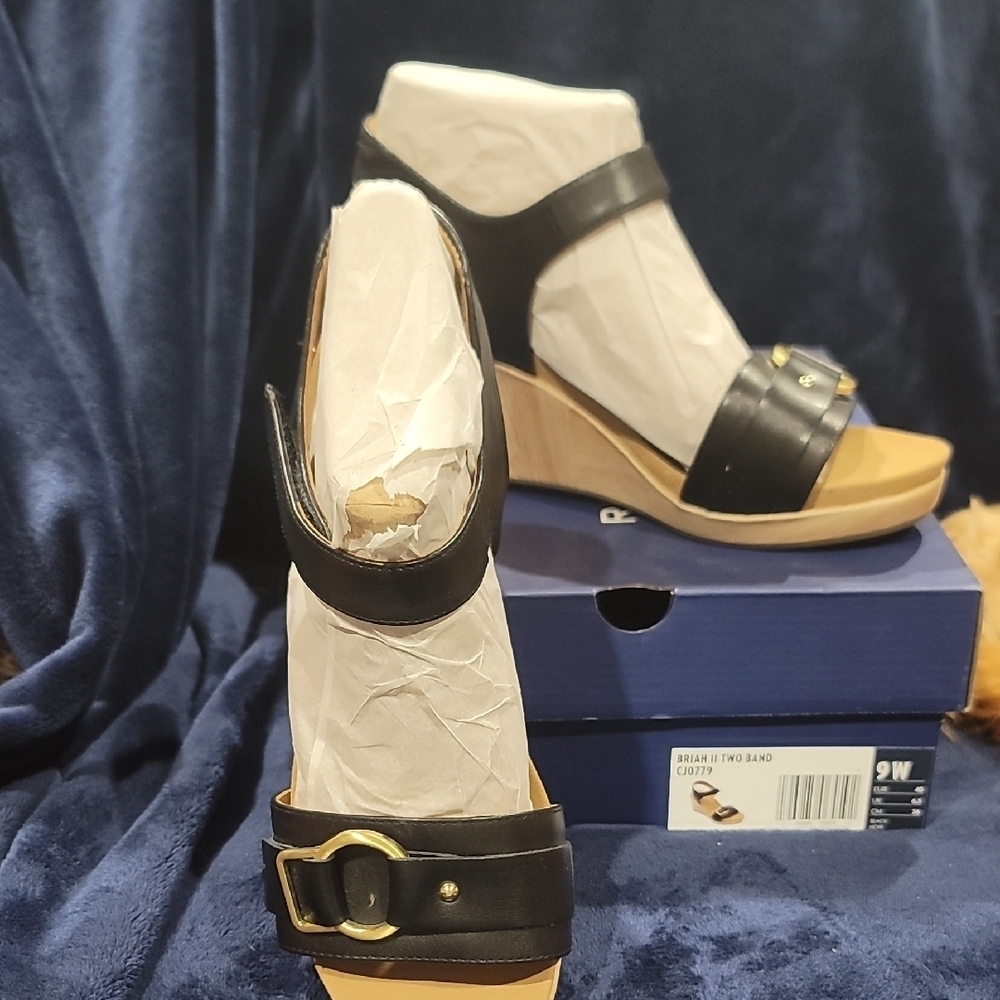 Rockport Black and Tan Wedge Sandals